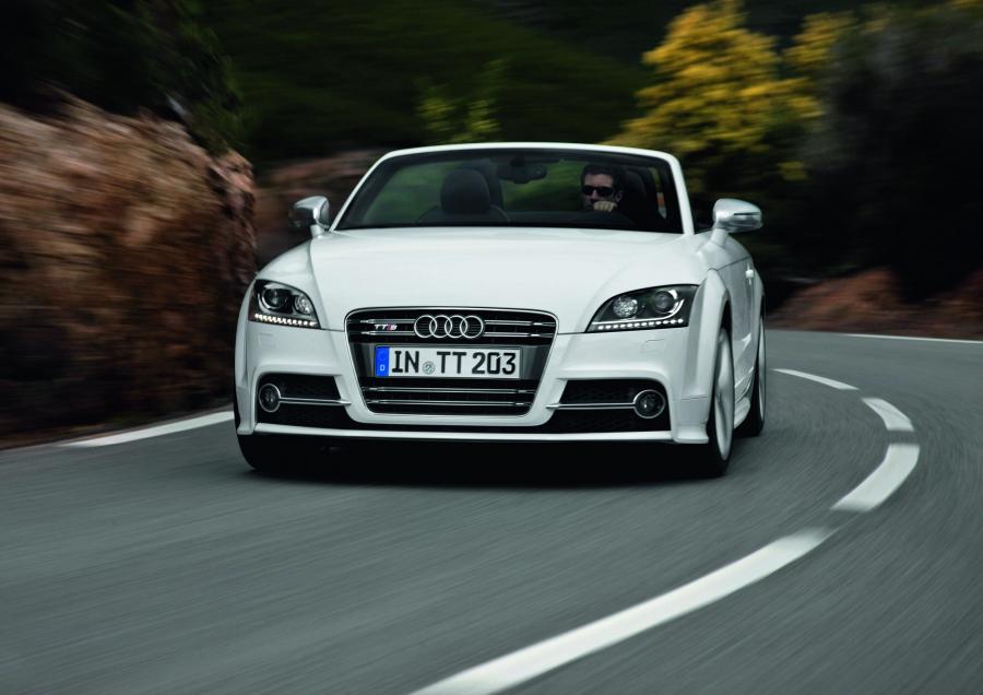  Audi TTS Roadster (8J) 2010 года  (WW) (фото 3 из 30)